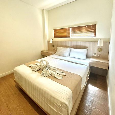 Srikrisna Hotel Seminyak Kültér fotó